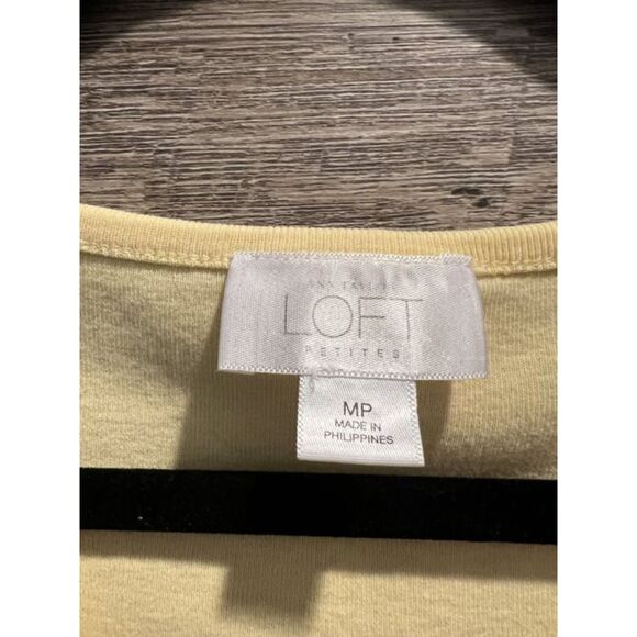 Ann Taylor Loft Yellow Top Sz Medium Petite - Picture 2 of 3